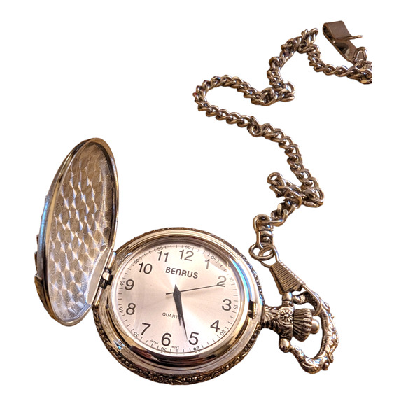 Benrus Vintage Gold and Silver TwoTone Men's Pocket Watch *Needs Battery* - Picture 7 of 7